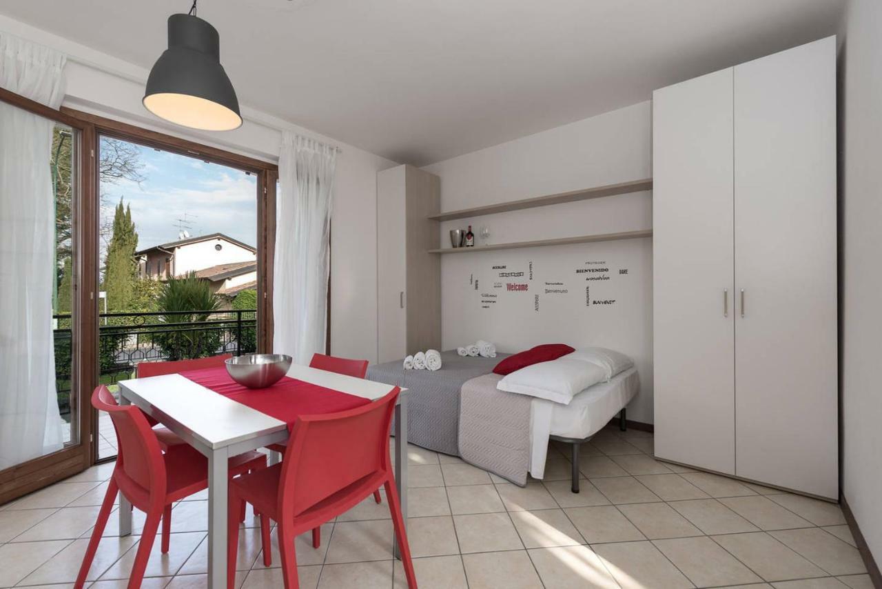 Apartamento San Benedetto Di Lugana 2 Peschiera del Garda Exterior foto